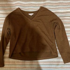 Long sleeve brown sort of crop top sweater. I just never wear it Size 4-6